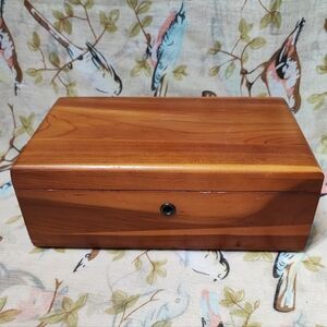 Lane Cedar Chest Salesman Sample Wood Jewelry Craft Stash Box *FLAW* NO KEY
